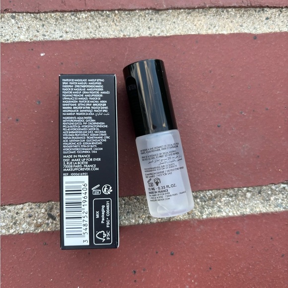 Makeup Forever Mist And Fix Setting Spray 10ml - Picture 2 of 2